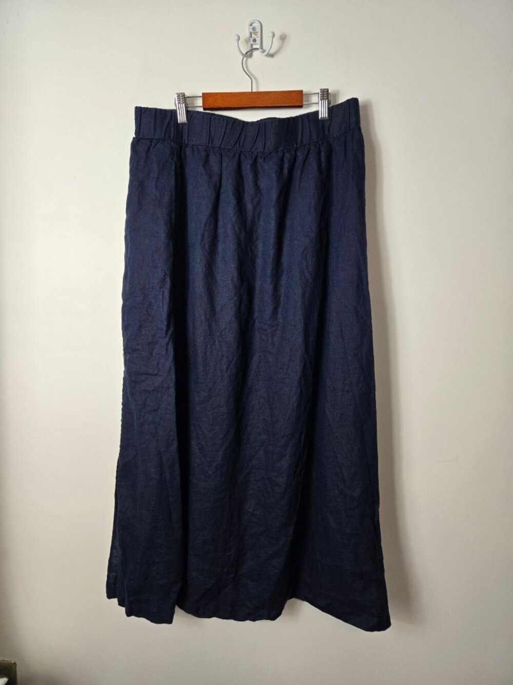 Quince Size L 100% Eauropean Linen Maxi Skirt Navy Side Slit Pull-On - Picture 6 of 10